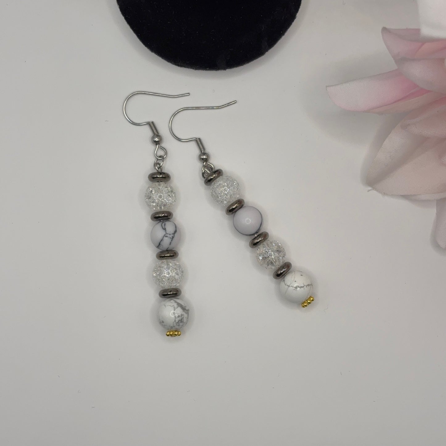 HOWLITE & SPLIT CRYSTAL Earrings 6.5cm