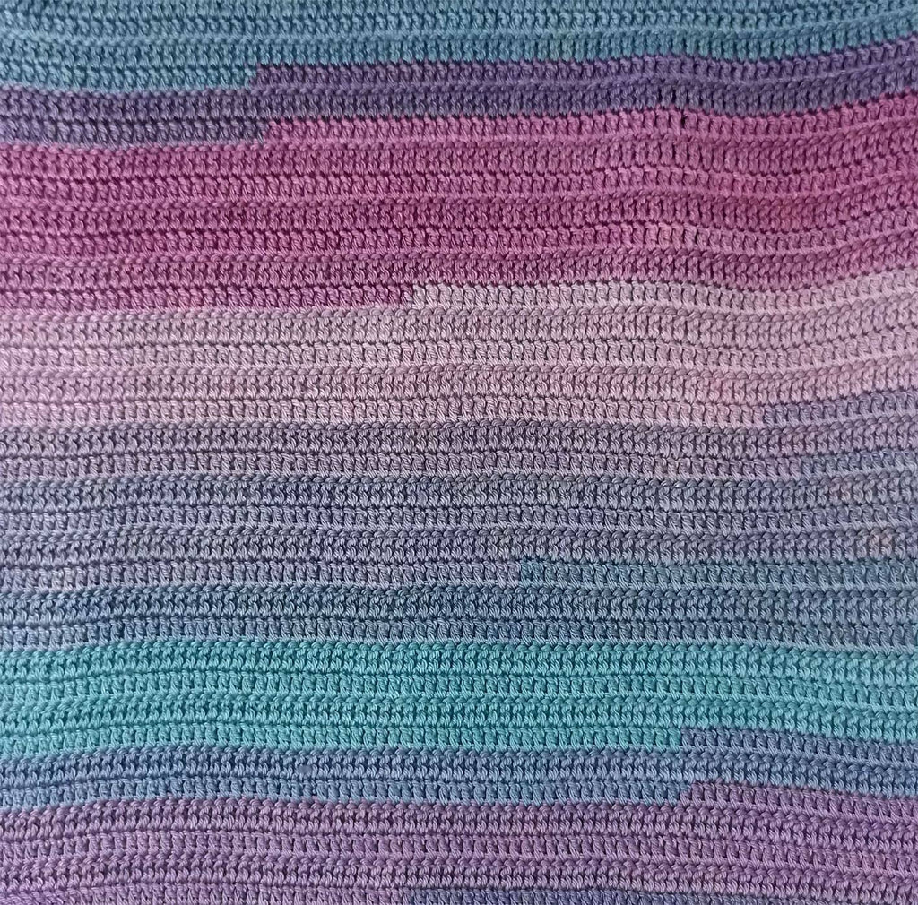 Wollbiene Summer Touch Batik 100g - Kaunis Väriliukuma Lanka