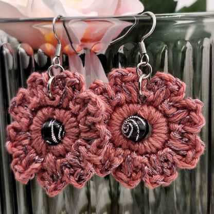 Virkatut korvakorut KUKKA