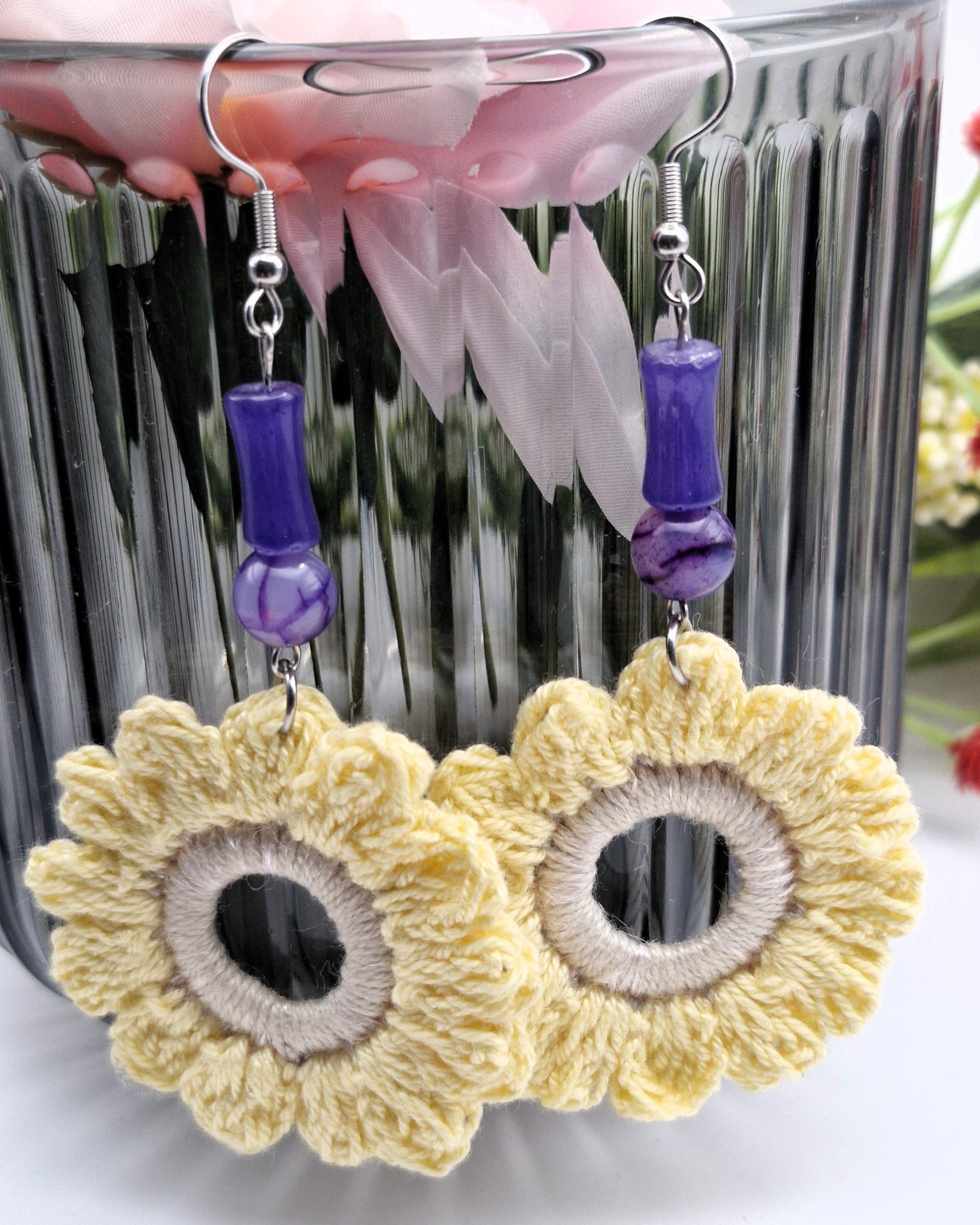 FLOWER crocheted earrings with agate stone 