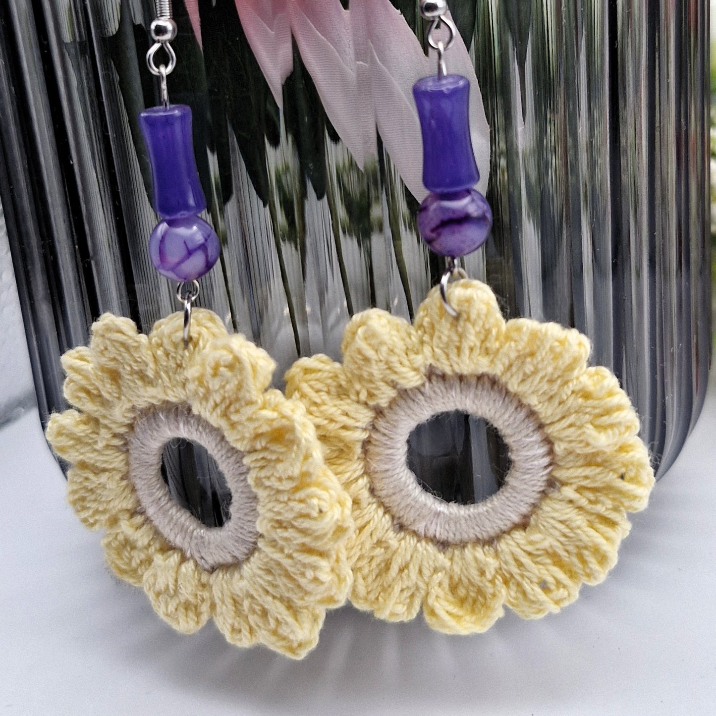 FLOWER crocheted earrings with agate stone 
