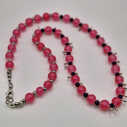 PUNAHERUKKA Punainen Kaulakoru Lasihelmistä 51cm - Käsinsolmittu Eleganssi