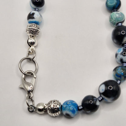 AKAATTI Kaulakoru 44cm - Käsinsolmittu Voimakivi Tasapainoon