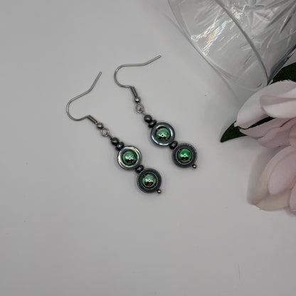 GREEN EYES - korvakorut Hematiitti -kivestä