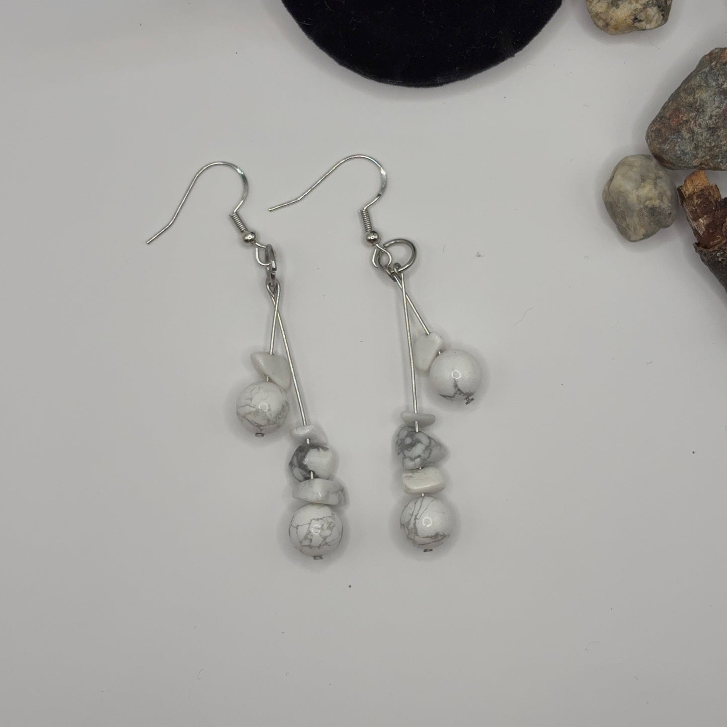 HOWLIIT Earrings - Calming Natural Stone 7cm