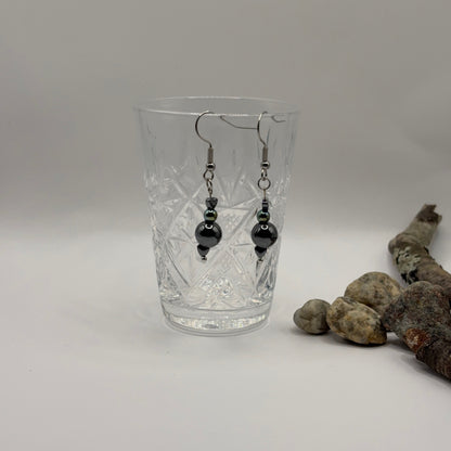 Örhängen med hematitsten 5 cm - Jordande kraftsten för mod