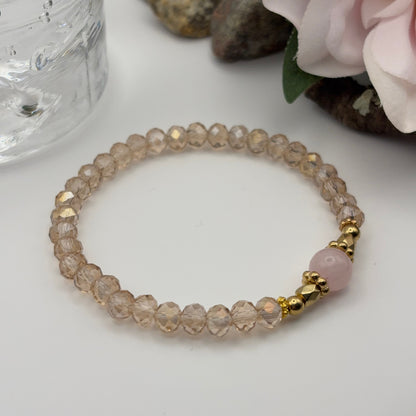 FASETTI BEIGE - rannekoru lasista ja ruusukvartsista