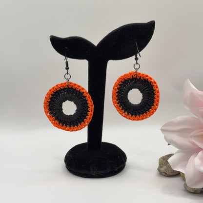 ORANGE & BLACK - Virkatut Korvakorut Nailonlangasta