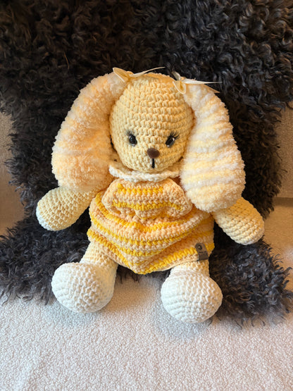 JÄTTIPUPU Virkattu koristehamo